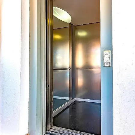 Apto Con Piscina, Terraza Privada & Ac Apartmanhotel *