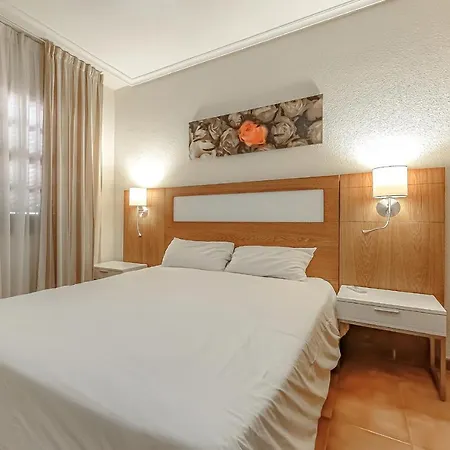 Apto con Piscina, Terraza Privada&AC *