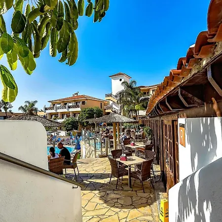 Apartahotel Apto con Piscina, Terraza Privada&AC